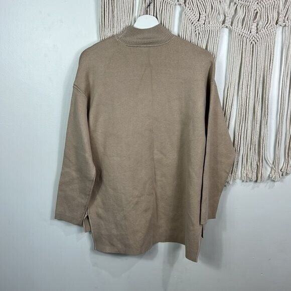 new Chicos Tan Pullover mock Neck Size 1 small/m pockets sweater - Picture 3 of 3